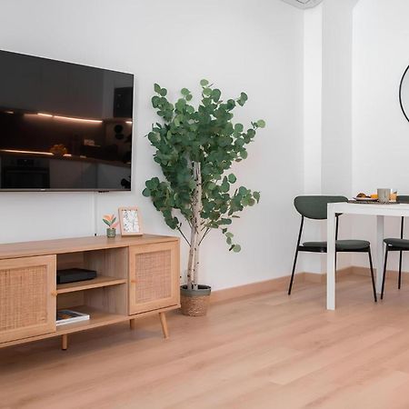 מנטון Cozy Appartement Plein Centre, Proche Gare/Plage מראה חיצוני תמונה