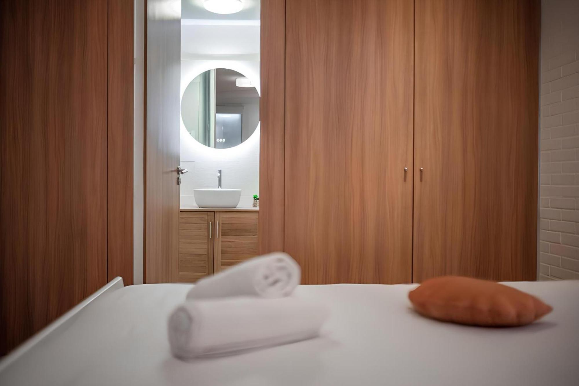 מנטון Cozy Appartement Plein Centre, Proche Gare/Plage מראה חיצוני תמונה